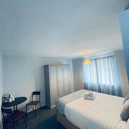 II Comfortable Room, Shared House Almondsbury Kültér fotó