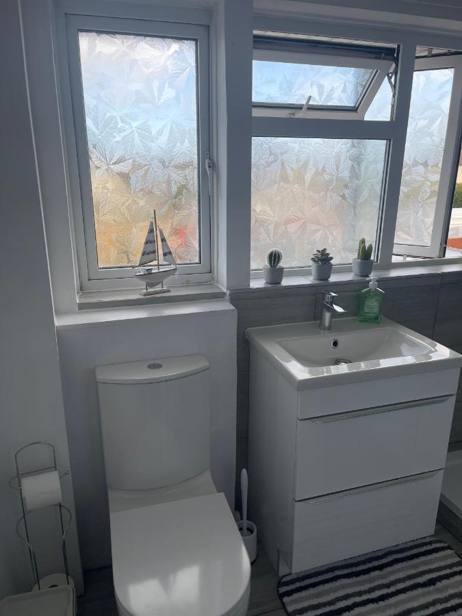 II Comfortable Room, Shared House Almondsbury Kültér fotó